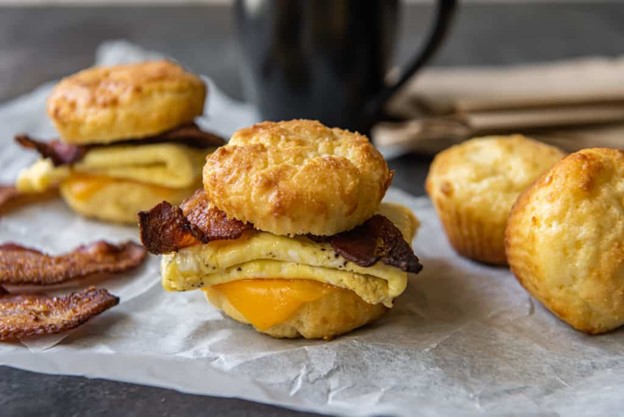 Breakfast sandwich